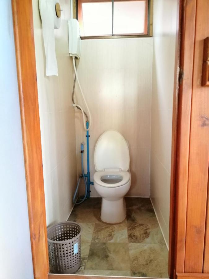 Wood House Pattaya Hotel Екстериор снимка