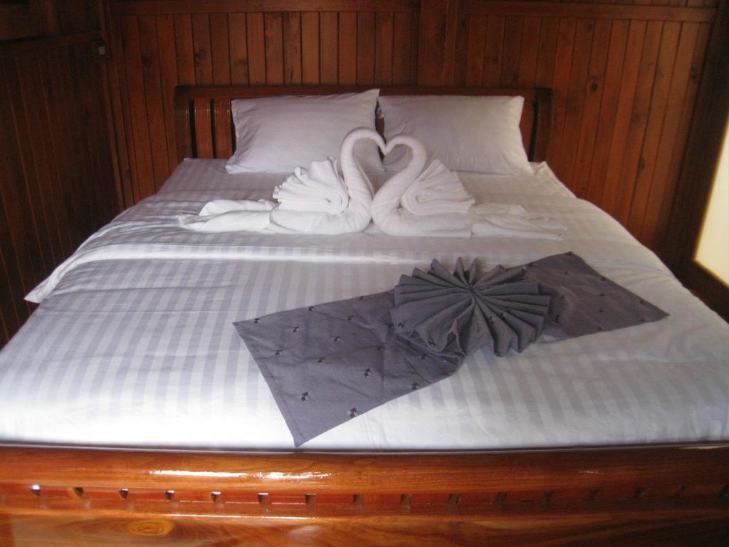 Wood House Pattaya Hotel Екстериор снимка