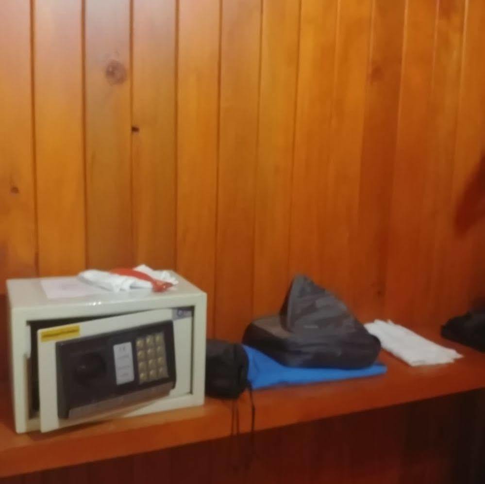 Wood House Pattaya Hotel Екстериор снимка